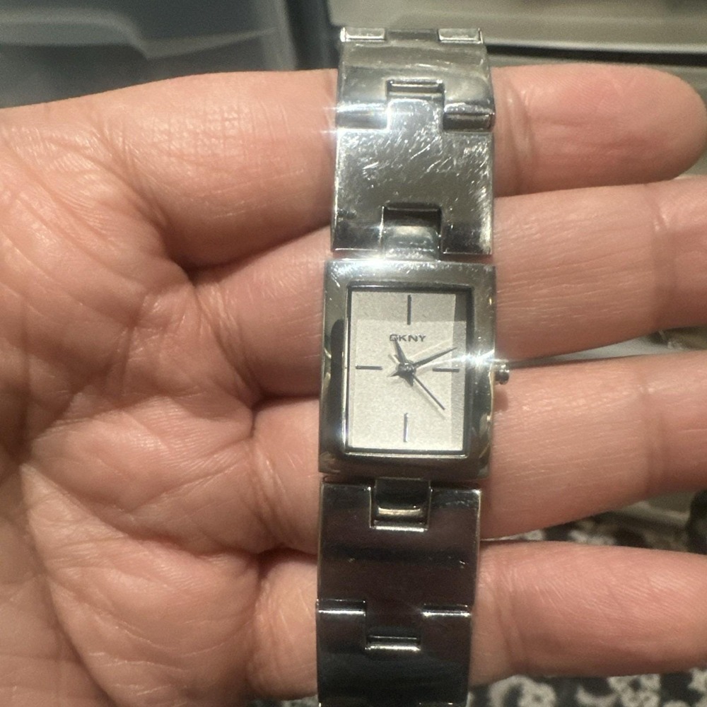 Working DKNY Women's Dainty‎ Watch Steel Fancy Bracelet Rectangle Dial 23mm 7.5"